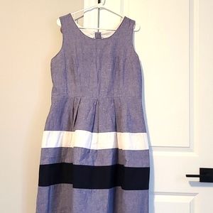 Simple light weight summer dress, size 14